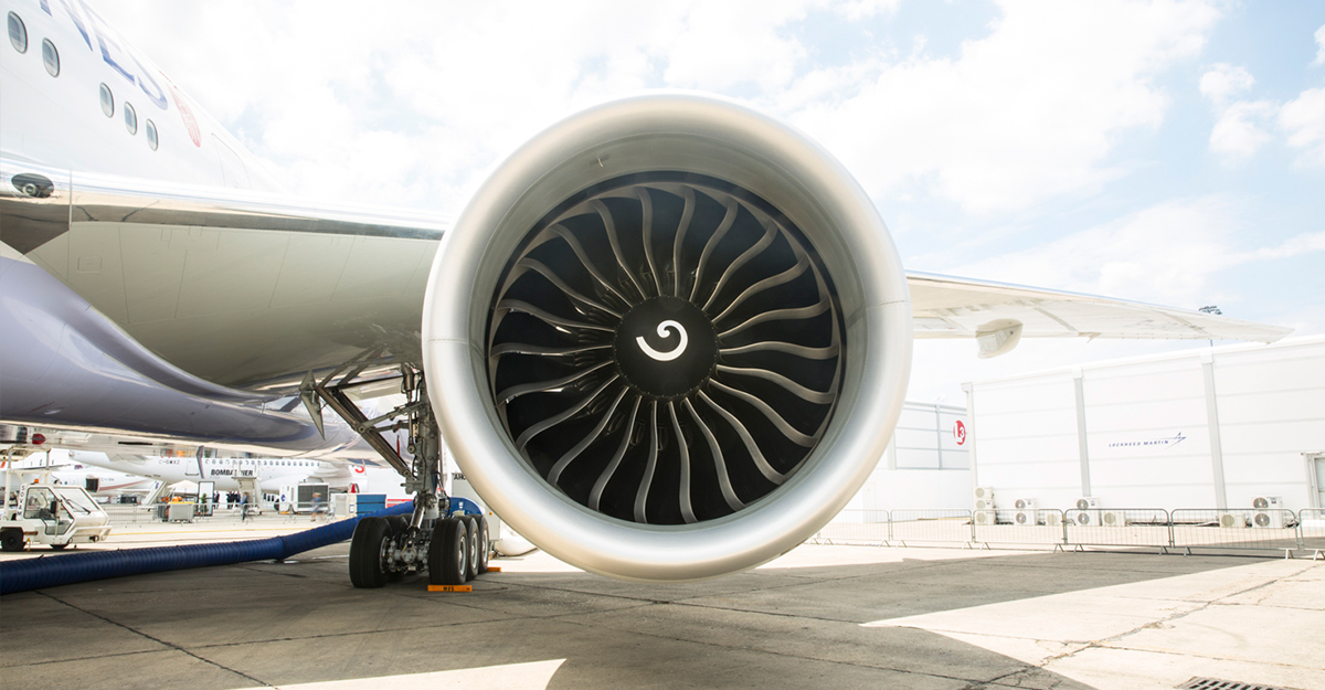 Turbine engine on plane