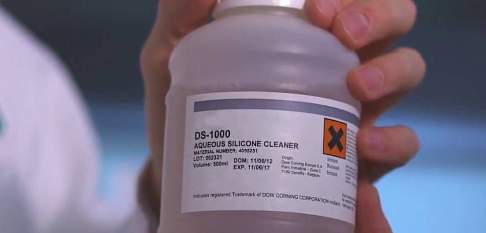 DS-1000 Aqueous Silicone Cleaner bottle