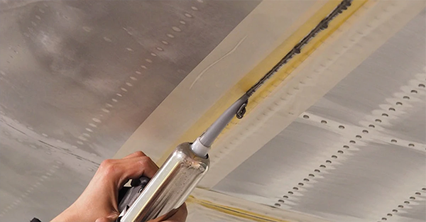 Sealing the underside of an aircraft