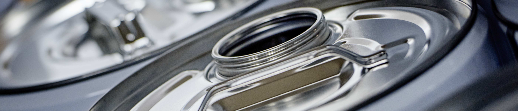 Shiny packaging barrels
