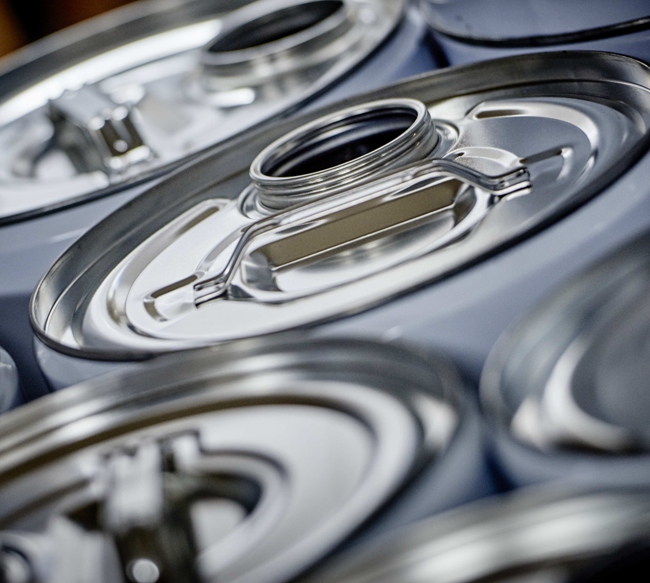 Shiny packaging barrels